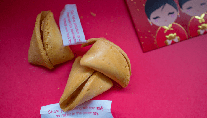 can dogs eat fortune cookies